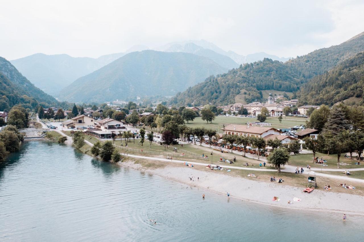 Hotel Da Franco E Adriana Pieve Di Ledro Kültér fotó