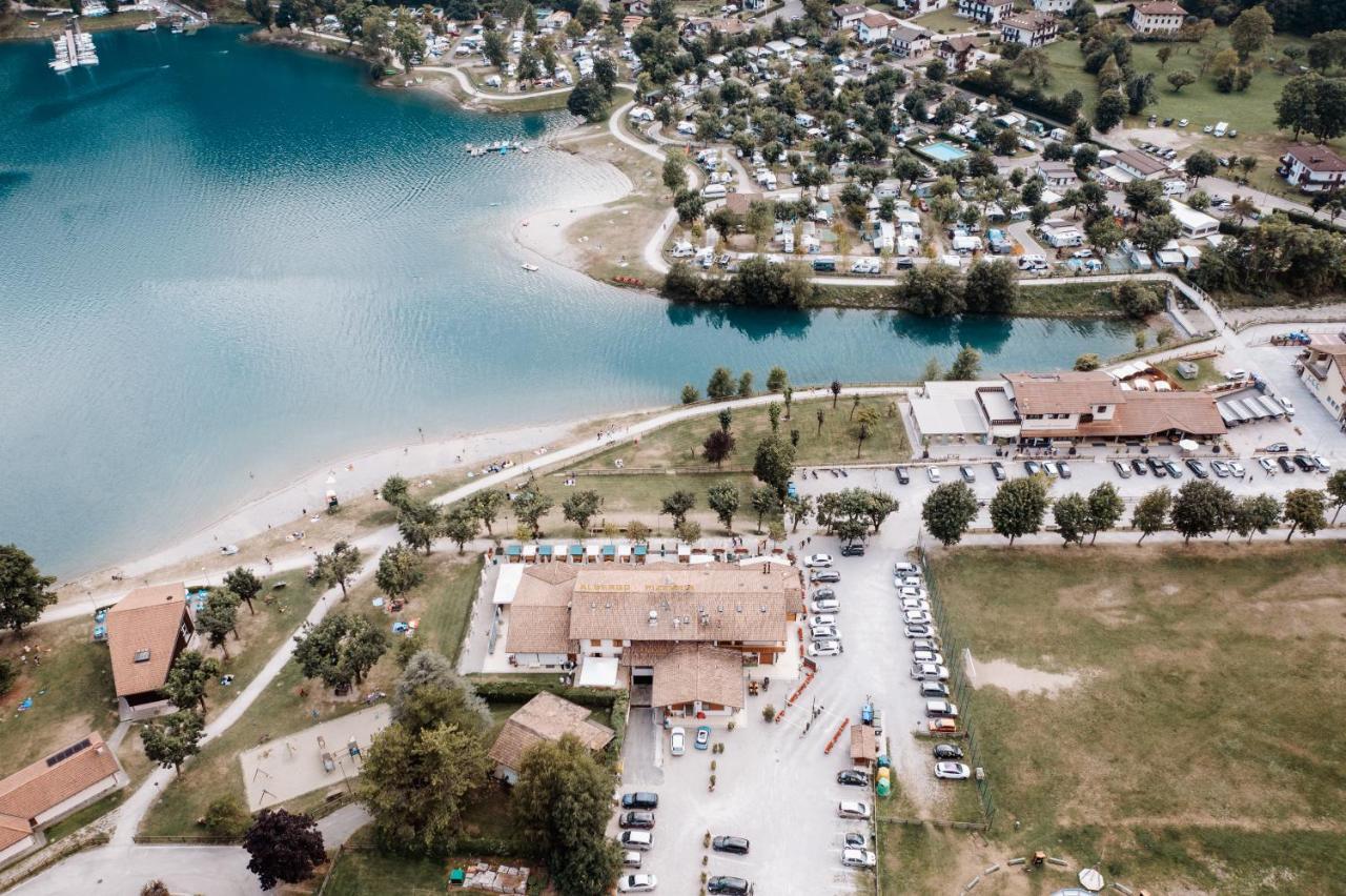 Hotel Da Franco E Adriana Pieve Di Ledro Kültér fotó