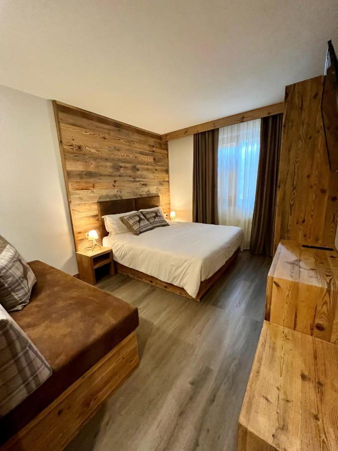 Hotel Da Franco E Adriana Pieve Di Ledro Kültér fotó