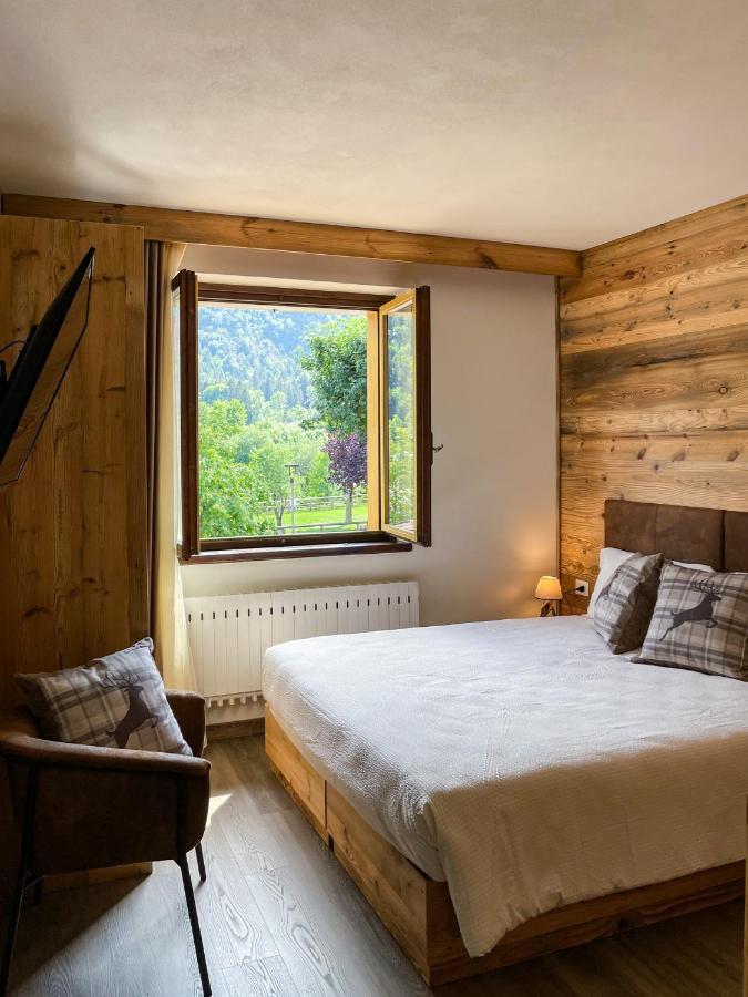 Hotel Da Franco E Adriana Pieve Di Ledro Kültér fotó